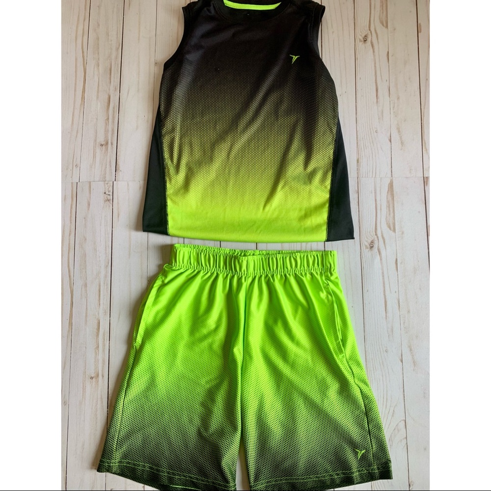 EUC Old Navy Activewear Go Dry 2-Piece Outfit